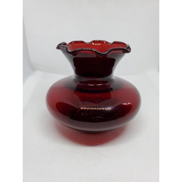 Vintage Royal Ruby Ruffle Burgundy Bud Vase Home Decor Shelf Sitter - Picture 10 of 12